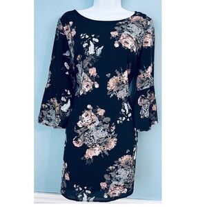 Mia & Tess Floral Dress Roses Flowers Lined 3/4 Bell Flare Sleeves Medium Fall